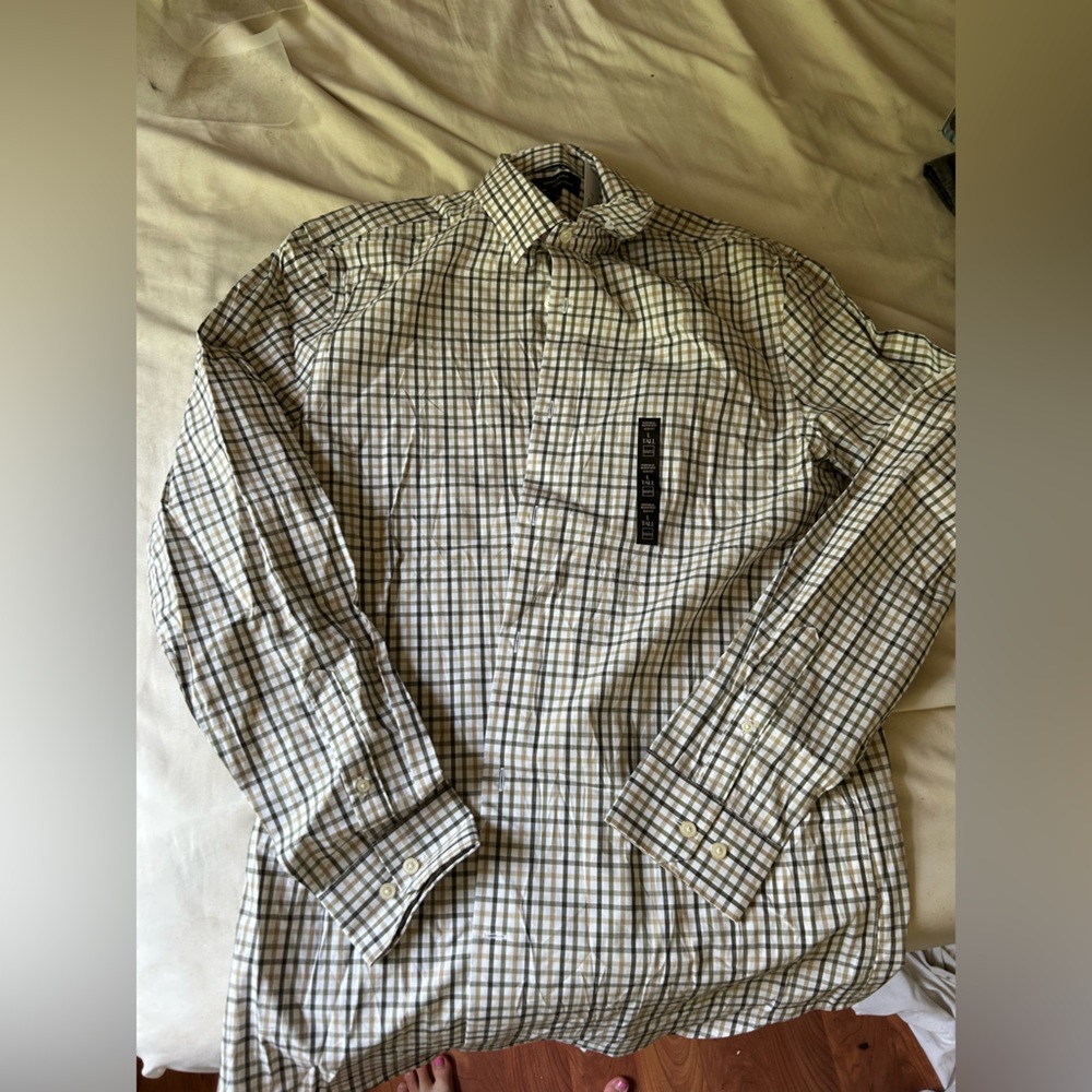 Banana Republic Men’s Dress Shirt in White with Blue and Brown Plaid